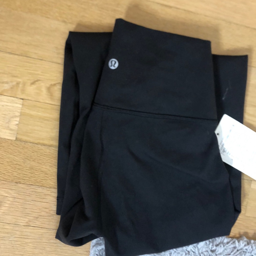 Lulu lemon black wunder under (7/8) leggings(NEW!)